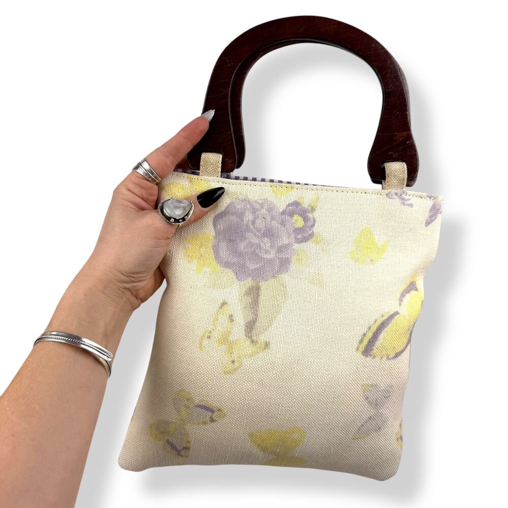 90's woven linen butterfly floral wood handle bag by FASHION EXPRESS ORIGINAL - Picture 3 of 16